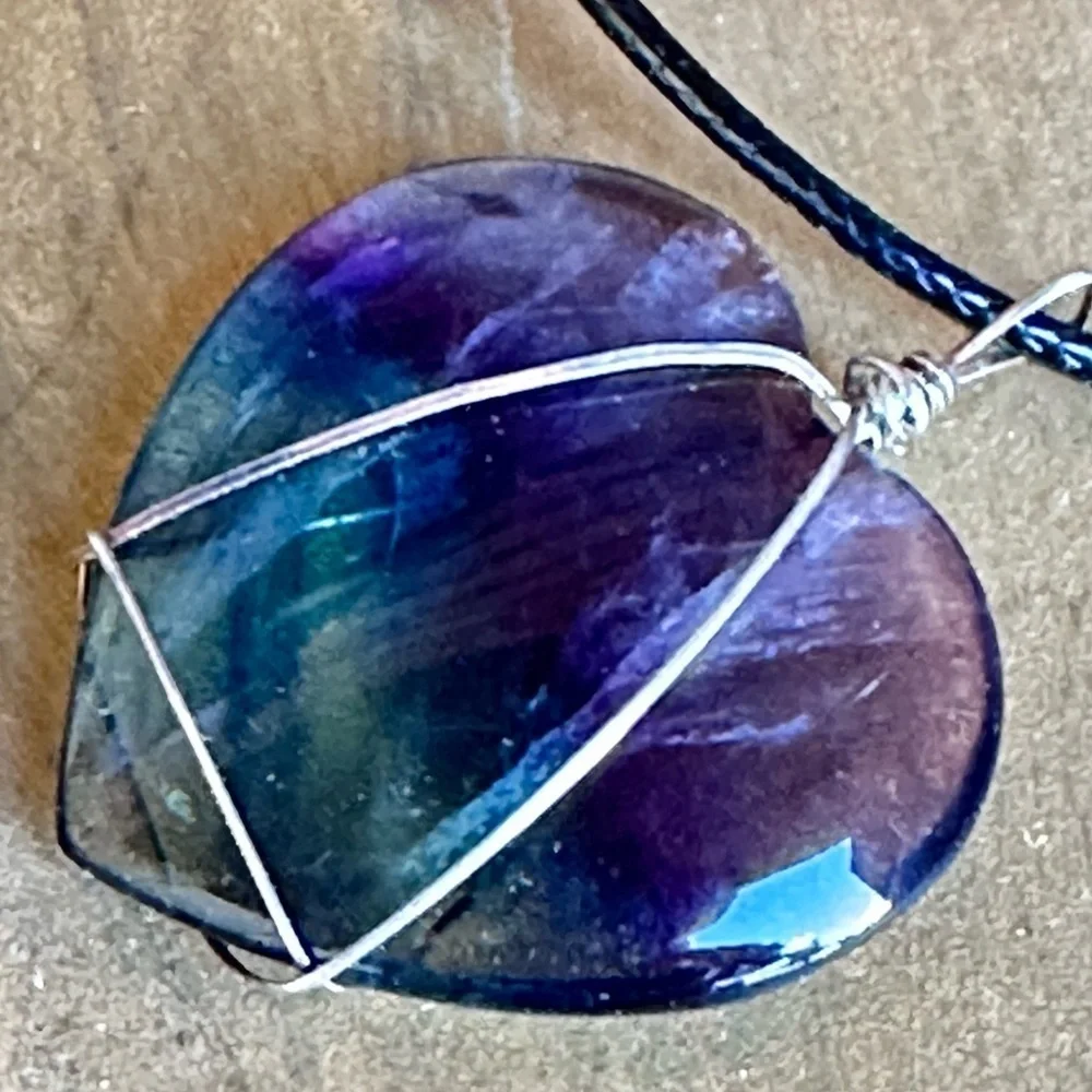 Artisan Handcrafted RAINBOW Fluorite Heart Pendant Necklace Tanzanite 5518 G